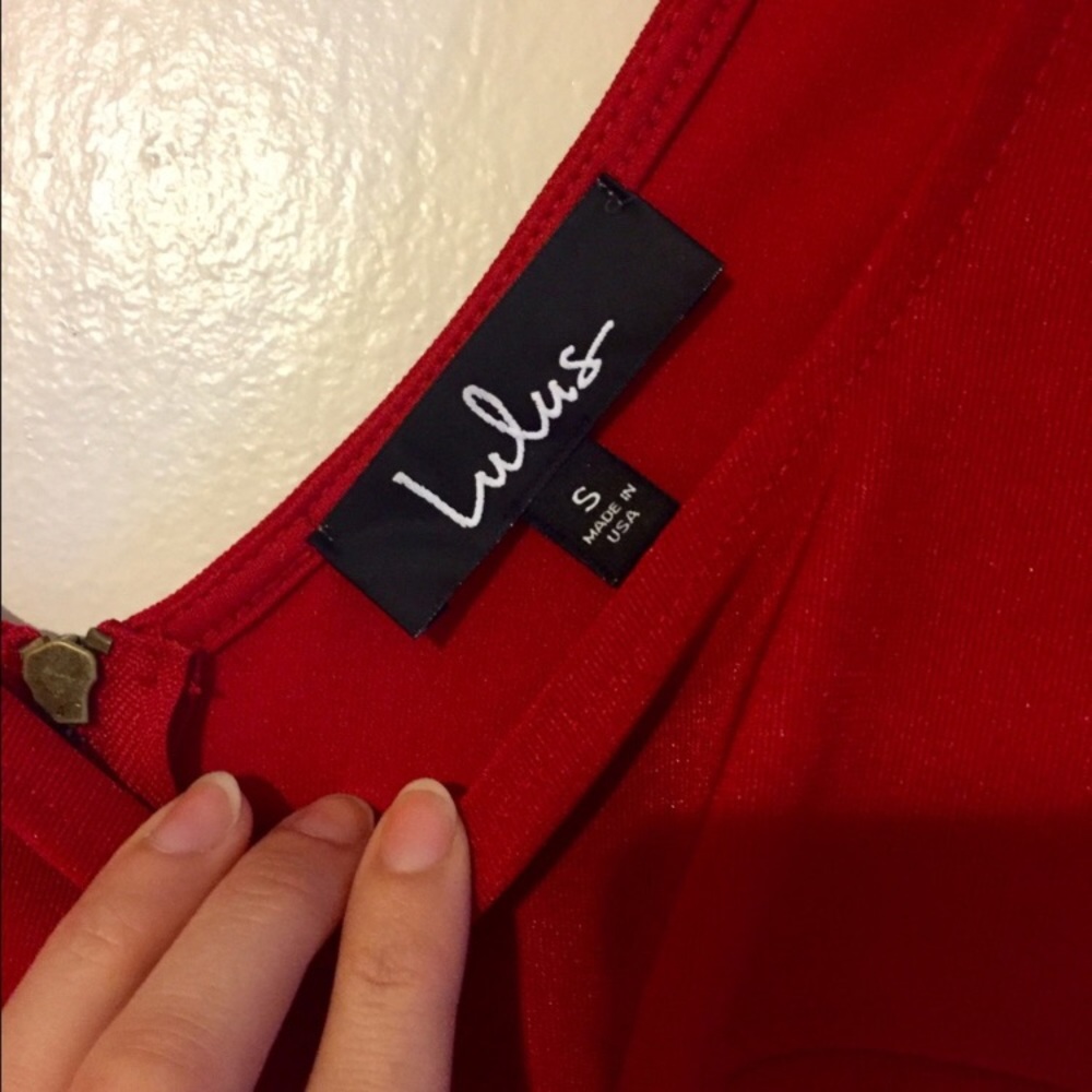 • Red lulu dress • - Picture 6 of 6